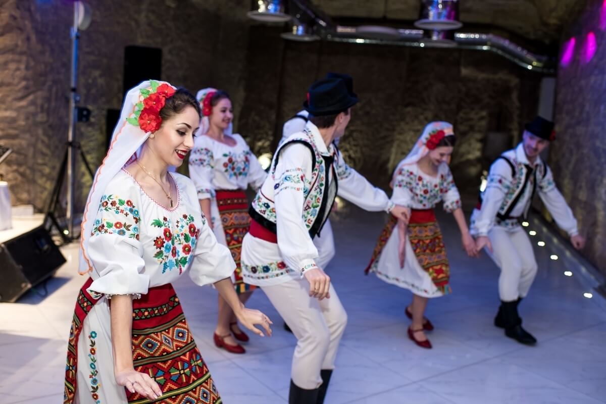 Visit Moldova and attend traditional dance classes in Chisinau – Gu