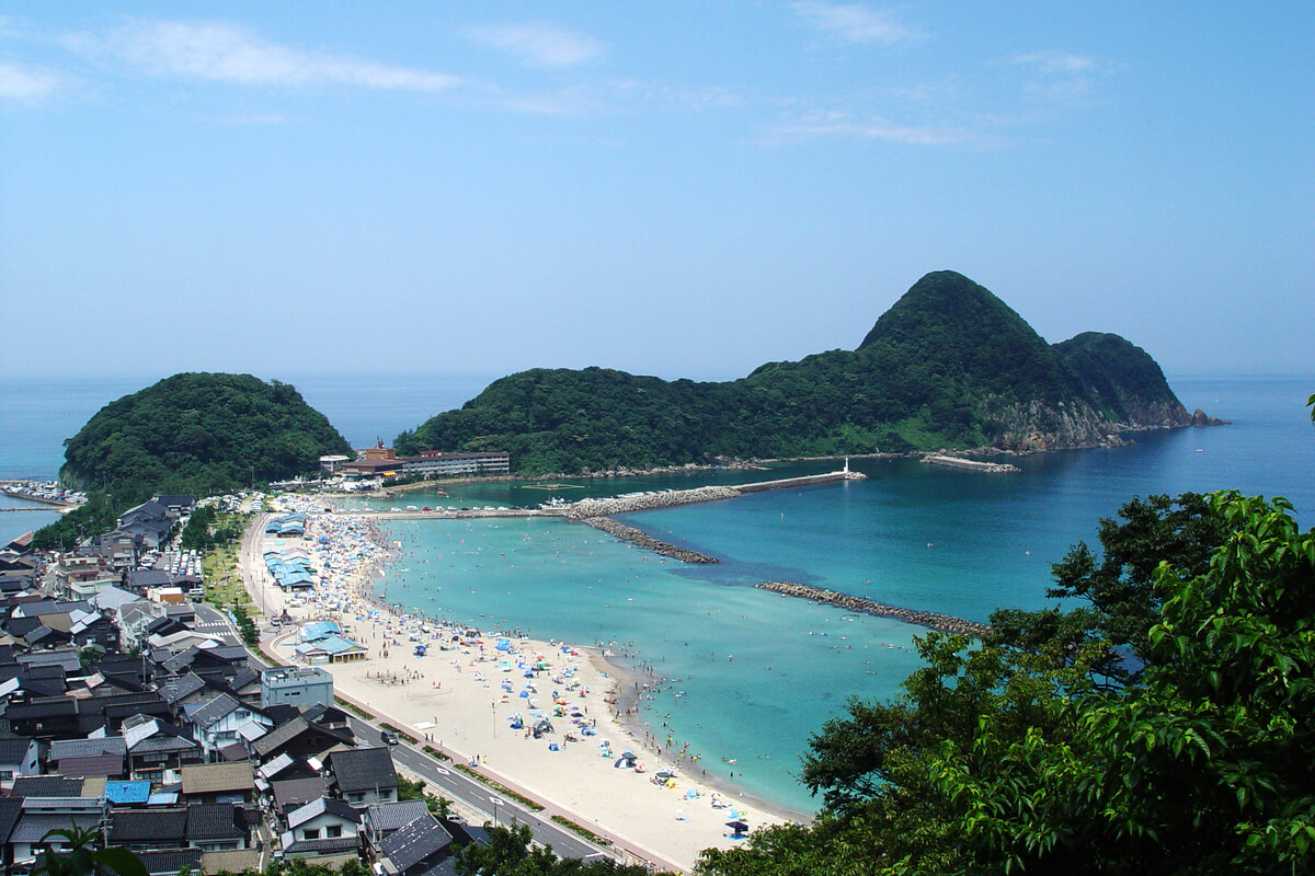 Chugoku National Parks: Sanin Kaigan National Park, Setonaikai Nati...