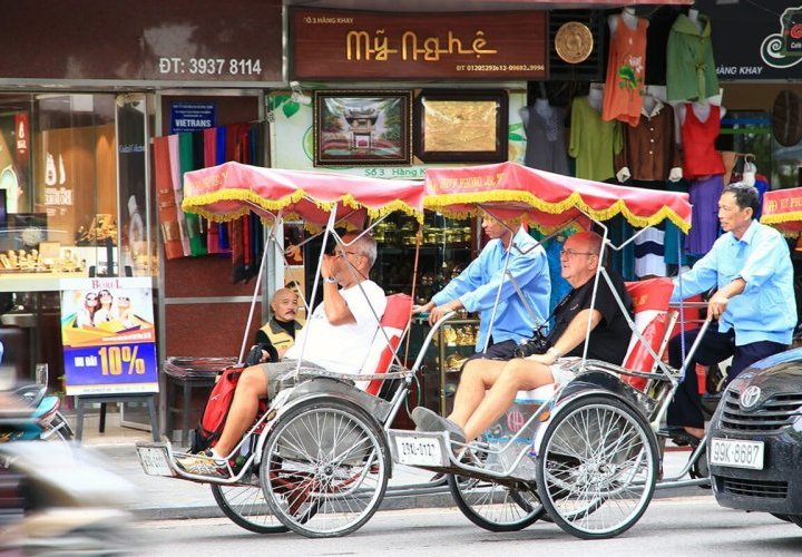 Guided tour of Hanoi city, capital of Vietnam