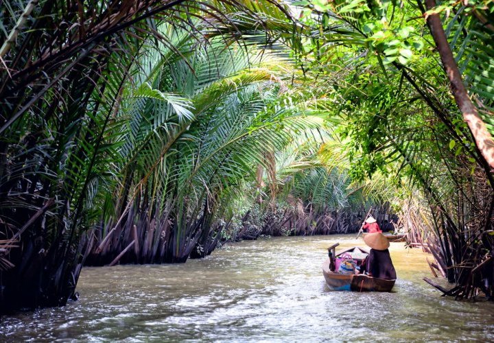 Discovery of the Mekong Delta and Vietnamese Traditional Music Show on Tan Phong Island