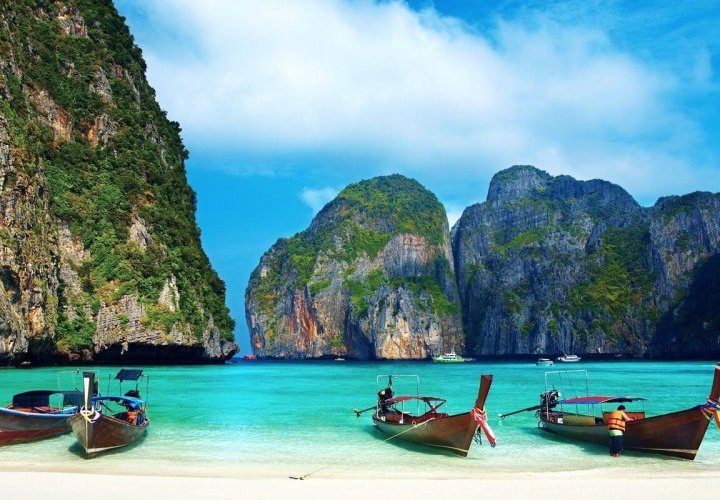 Discovery of Koh Phi Phi Islands, breathtakingly beautiful places 