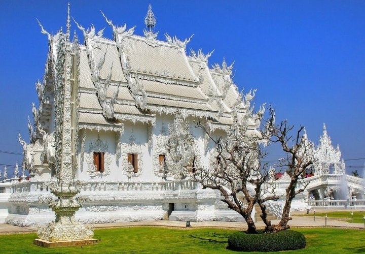Descubrimiento del Triángulo de Oro, Museo del Opio, Baan Dam (la Casa Negra) y Wat Rong Khun (el Templo Blanco)