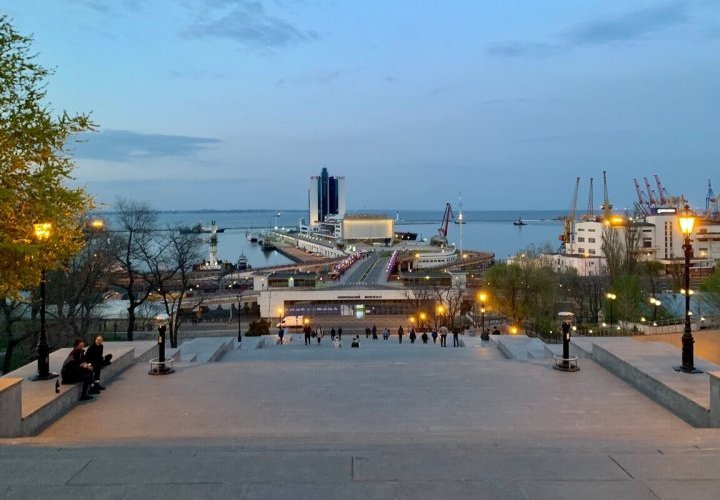 Travel to Ukraine and guided tour of Odessa city - the pearl of the Black Sea 