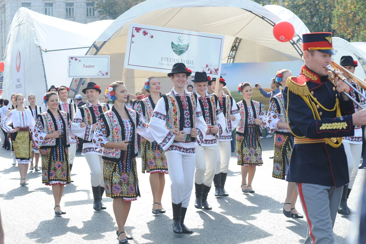 Moldova Wine Festival 2023 (held in October in Chisinau) Tour Packa...