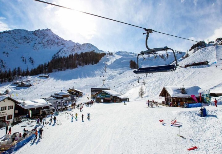 Where is Courmayeur Ski Resort?