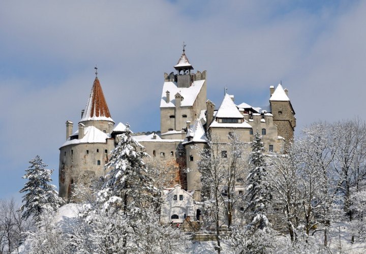 Discover Transylvania and visit Bran Castle (Dracula’s Castle)