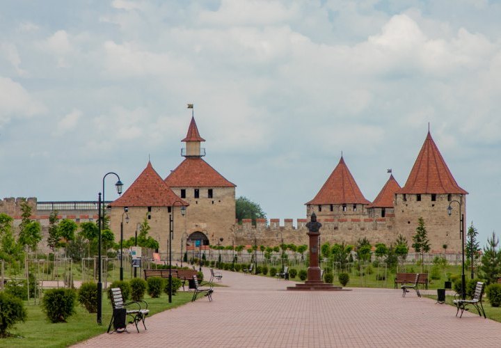 Descubrimiento de la fortaleza de Tighina y recorrido por la ciudad de Tiraspol