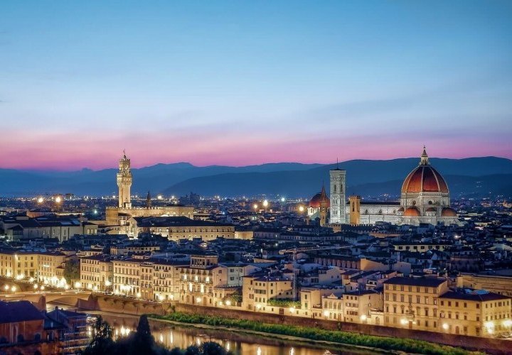 Découverte de la belle ville de Florence et dîner romantique dans un restaurant avec vue sur le Ponte Vecchio