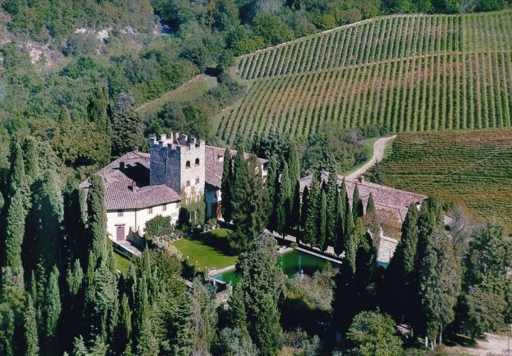 Wine tasting experience and typical Tuscan lunch at Verrazzano Castle 