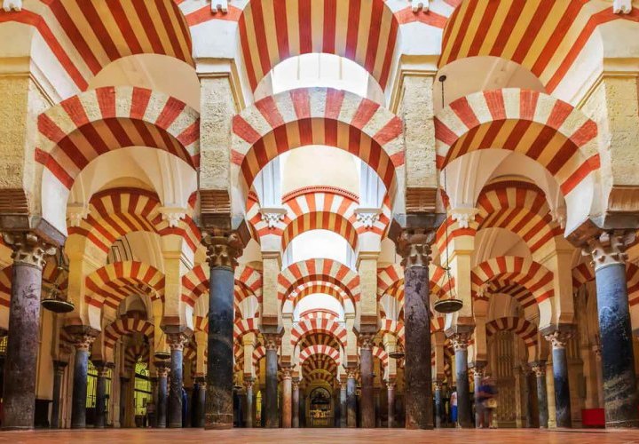 Guided Tour of Cordoba and discovery of the famous Mosque-Cathedral of Cordoba