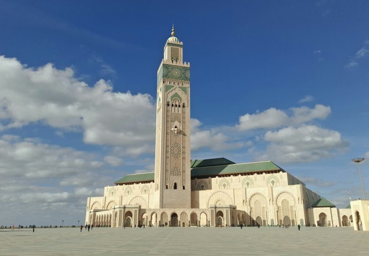 Discovery of Casablanca and its Great Hassan II Mosque, the second tallest mosque in the world