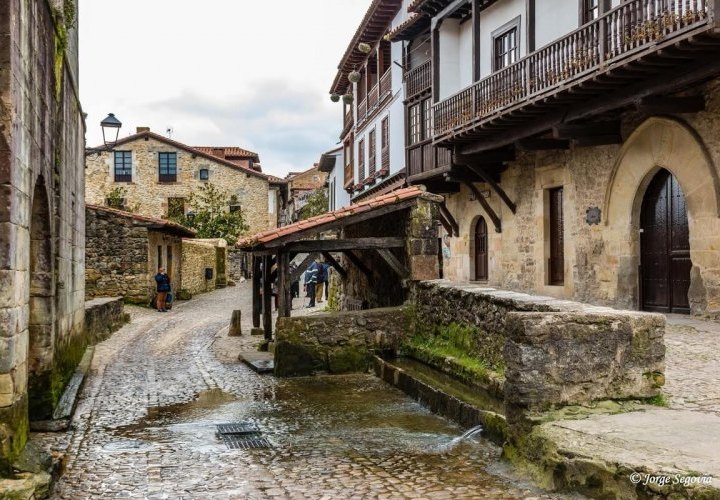 Viaje a Santillana del Mar y Covadonga - importantes lugares de valor histórico en España 