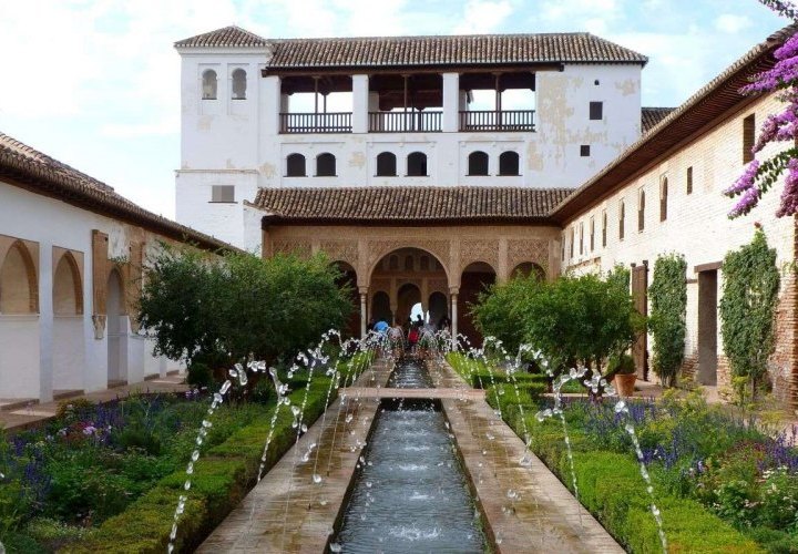 Discovery of Alhambra and Generalife, one of the most outstanding architectural ensembles of Muslim civil architecture