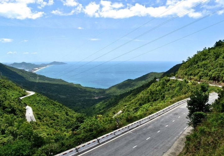 Hai Van Pass and the Marble Mountains, spectacular landscapes of mountains and clear blue sky