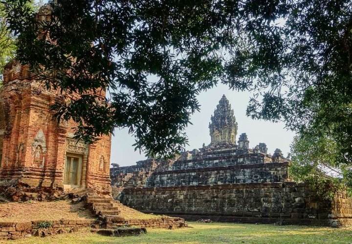 Visit to the Roluos Temples - a collection of four Angkor-era monuments