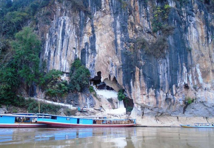 Boat ride on the Mekong River and visit to Ban Sanghai village