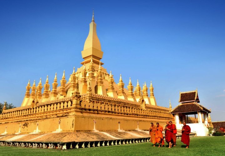 Guided tour of Vientiane city, the capital of Laos 