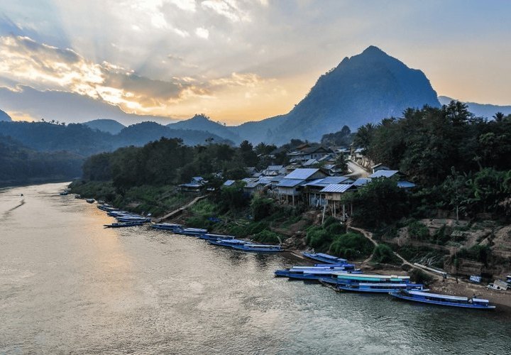 Boat ride through the Nam Ou River