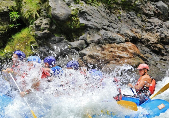 Whitewater rafting on the Reventazon River