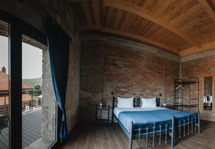 Honey tasting at the Honey Manor and wine tasting at Mircesti winery