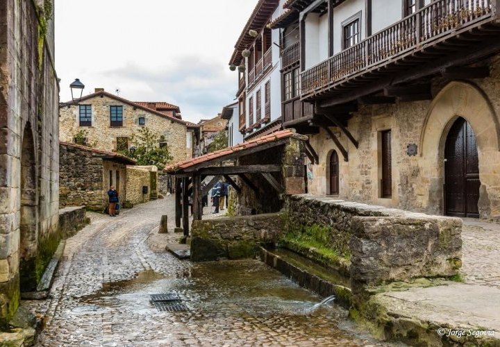 Travel to Santillana del Mar and Covadonga - important places of historical value in Spain