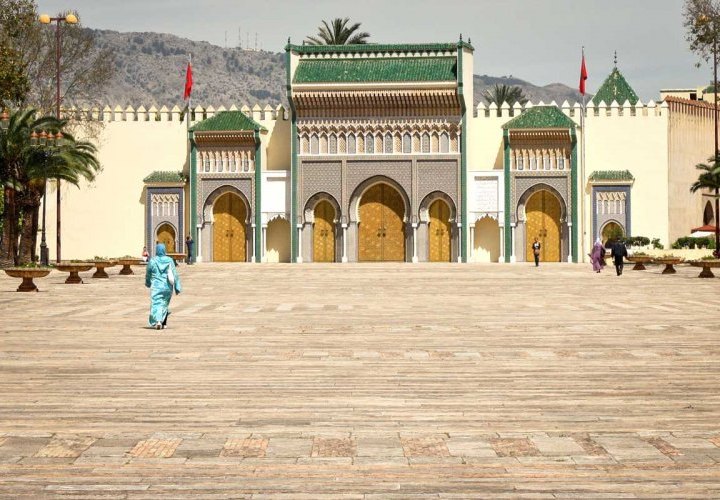 Guided tour of Fez, the first imperial city of Morocco and the intellectual and religious capital of the country