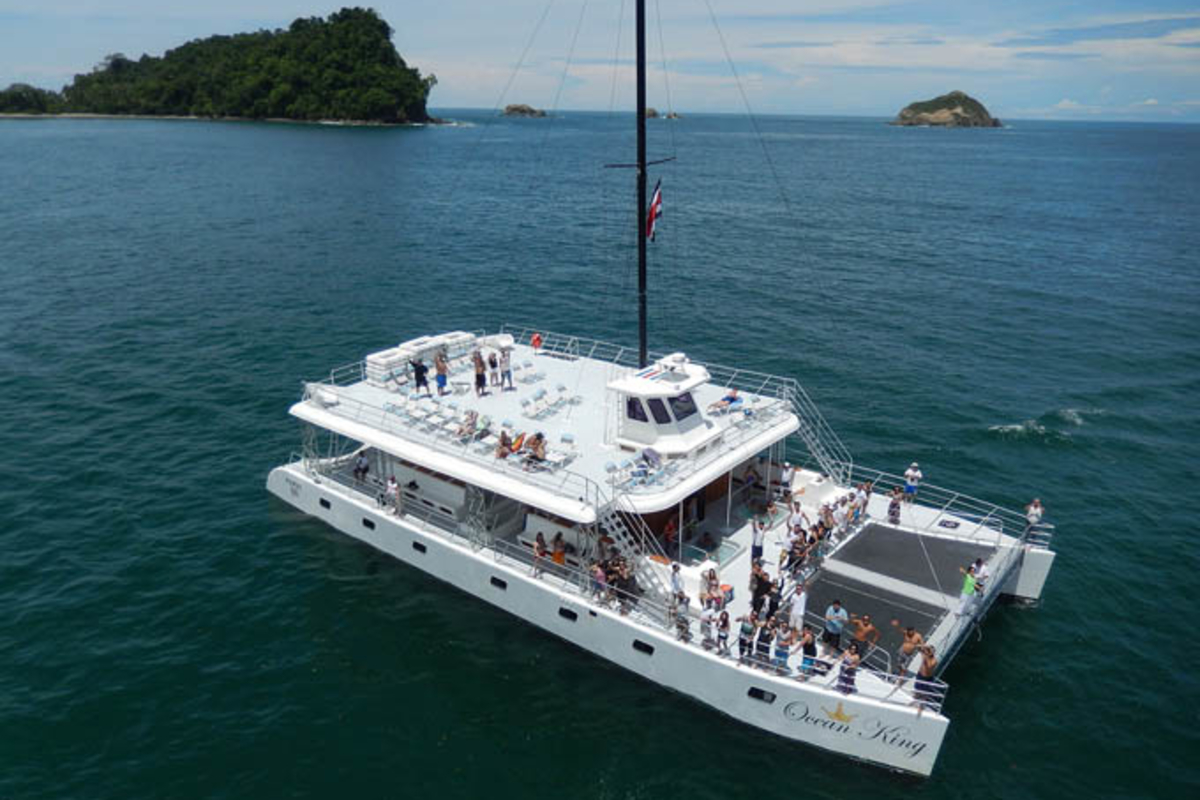 catamaran ocean tours costa rica