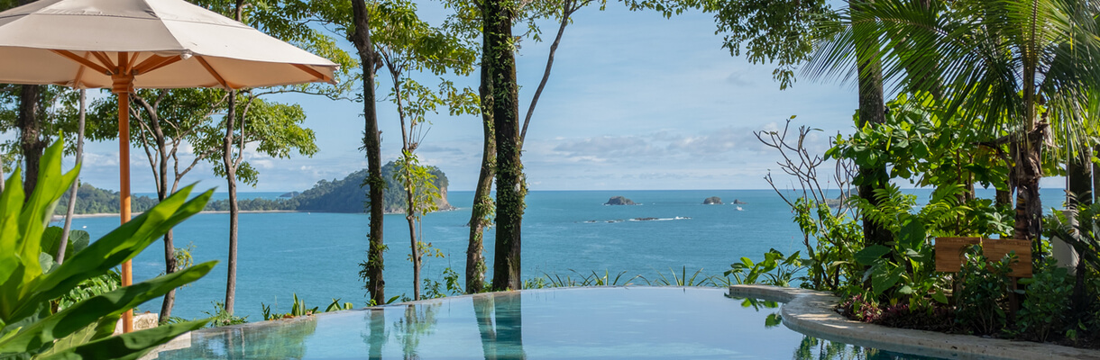 Costa Rica Luxury Tour (Catamaran Cruise and Snorkelling)